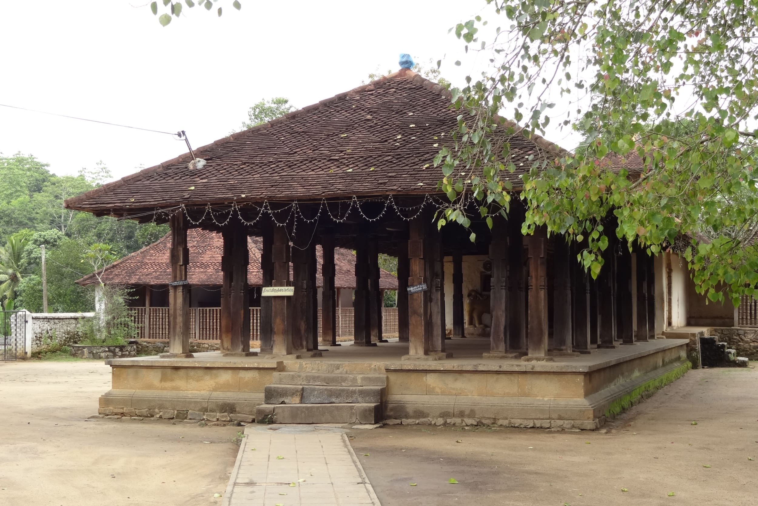 embekka-devalaya-sri-lanka https://srilankatourdriverwithcar.com/wp-content/uploads/2025/05/embekka-devalaya-sri-lanka.jpg