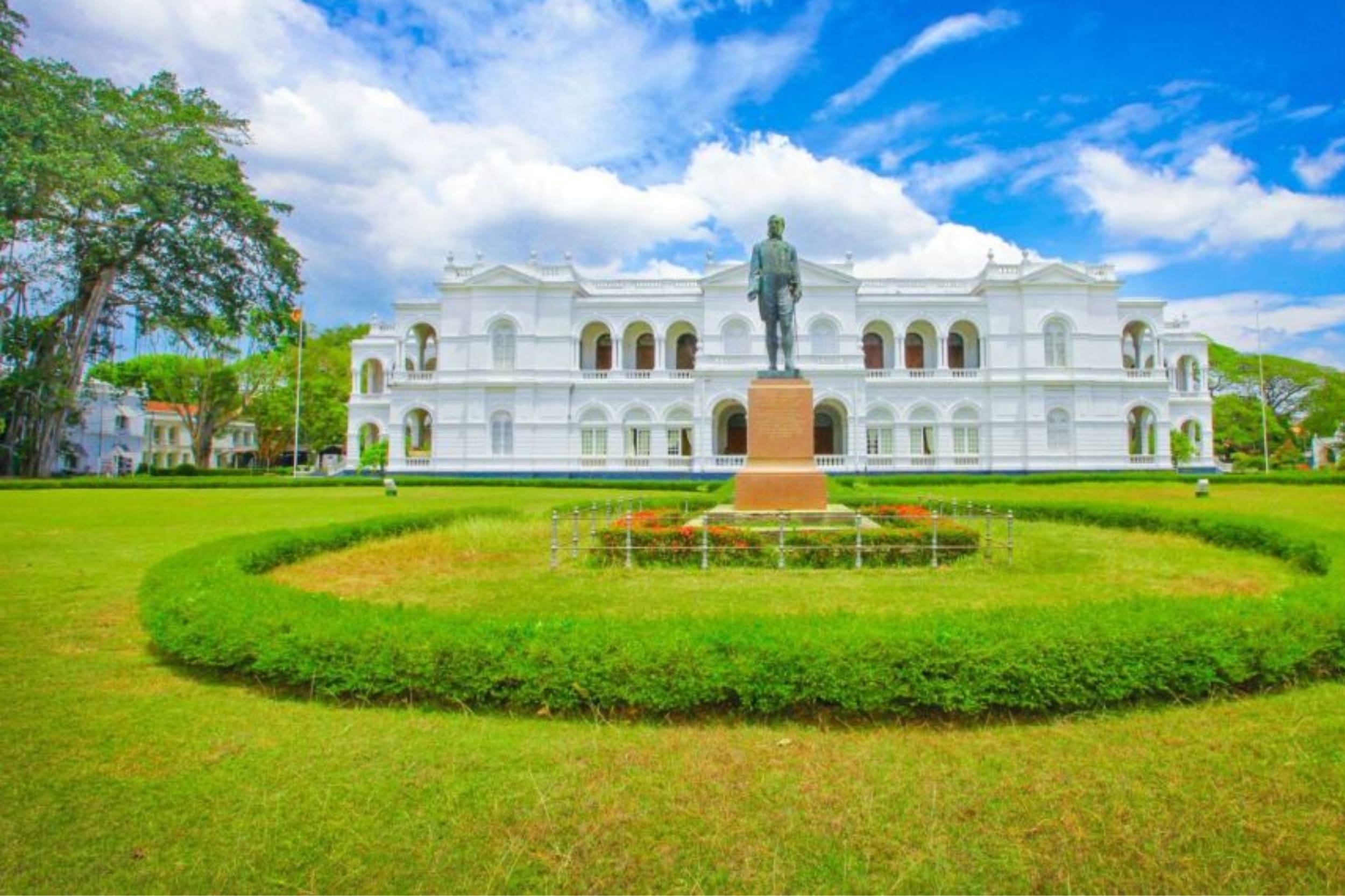 national-museum-of-colombo https://srilankatourdriverwithcar.com/wp-content/uploads/2025/05/national-museum-of-colombo.jpg