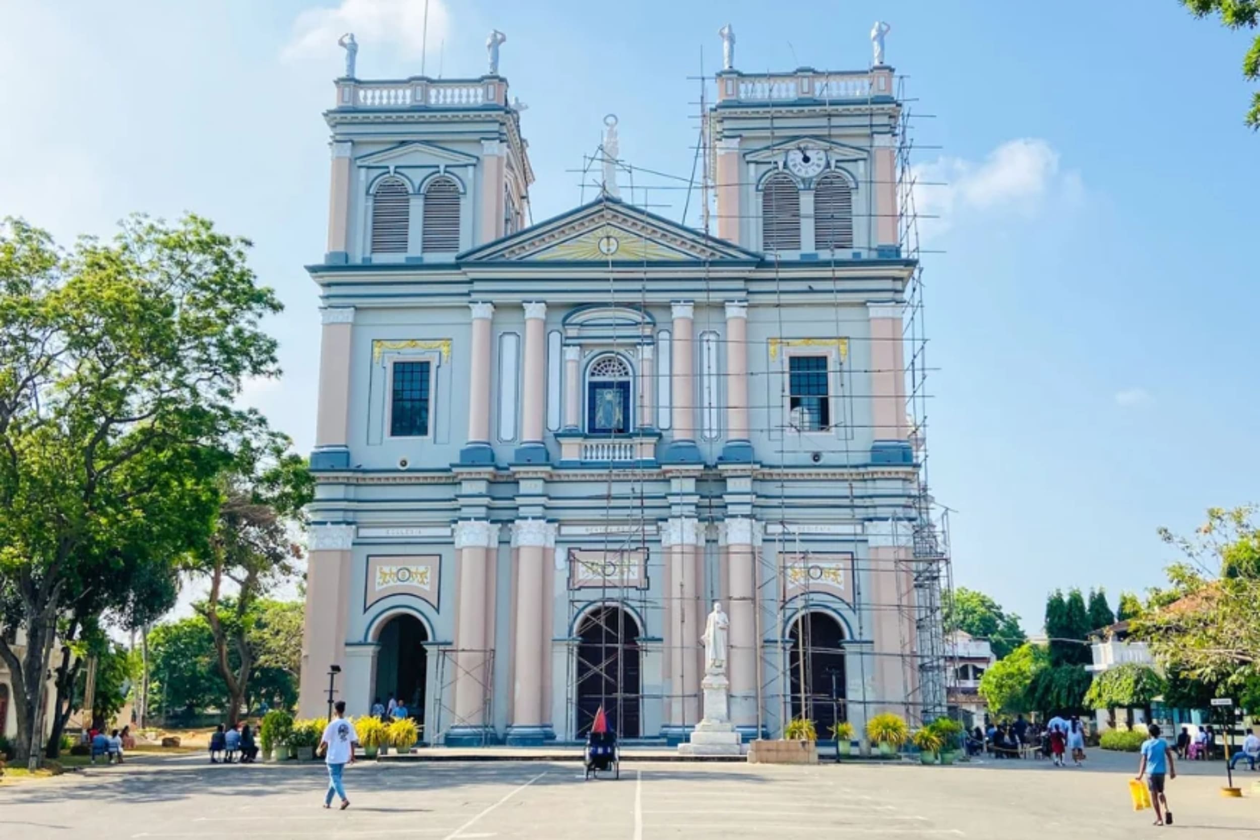 https://srilankatourdriverwithcar.com/wp-content/uploads/2025/05/st-marys-church-negombo-sri-lanka.jpg