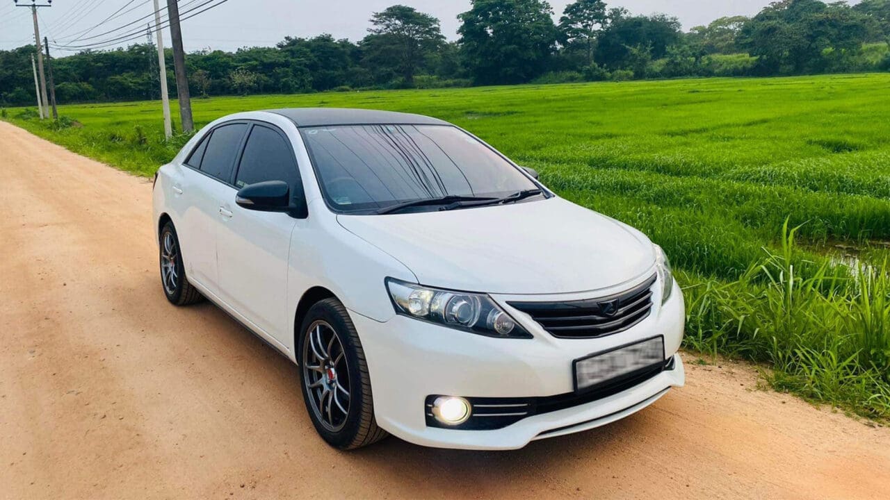 sedan-car-05