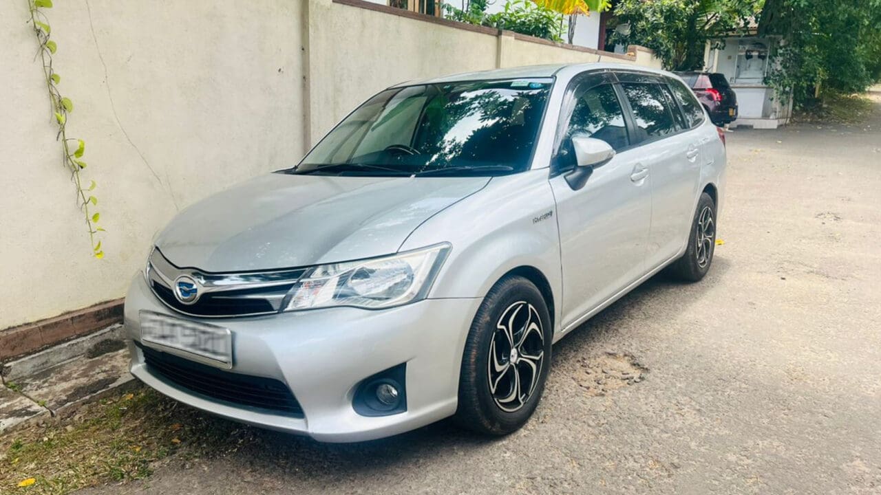 sedan-car-10